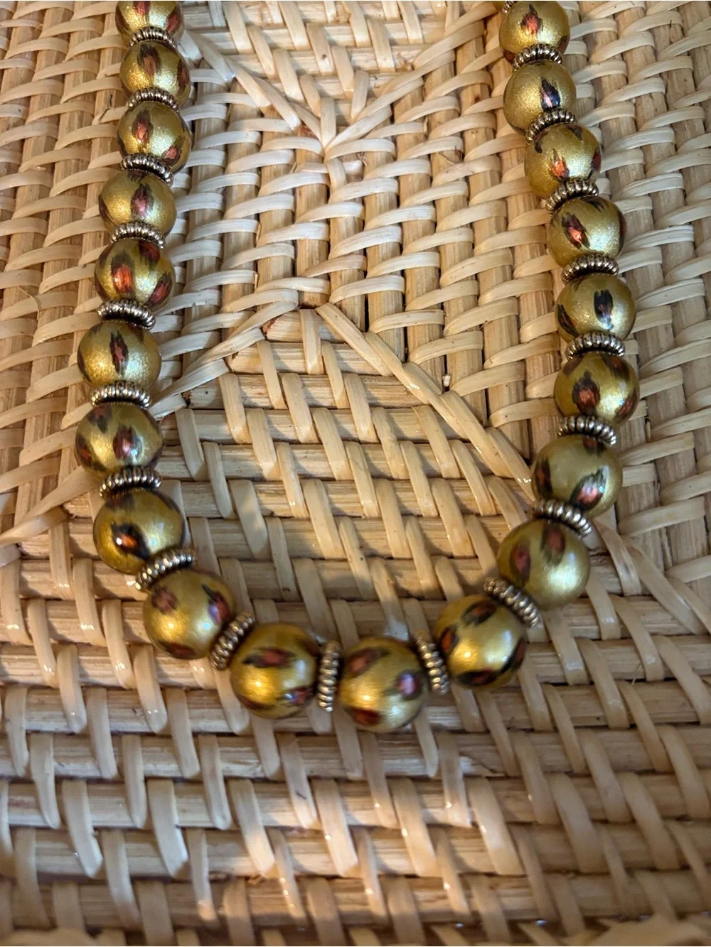 Angela Moore Gold Leopard Beaded Women's Stretch Necklace